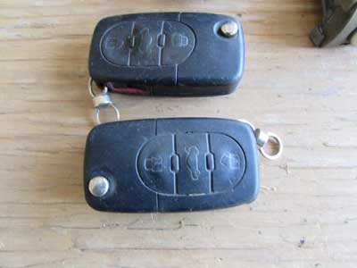 Audi TT MK1 8N Ignition Door Lock Keys, Key Fobs, Ignition Cylinder, and Door Lock Cylinders 8E0905855A2